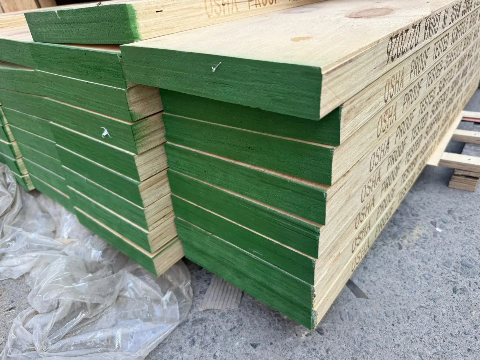 LVL scaffold boards with green ends